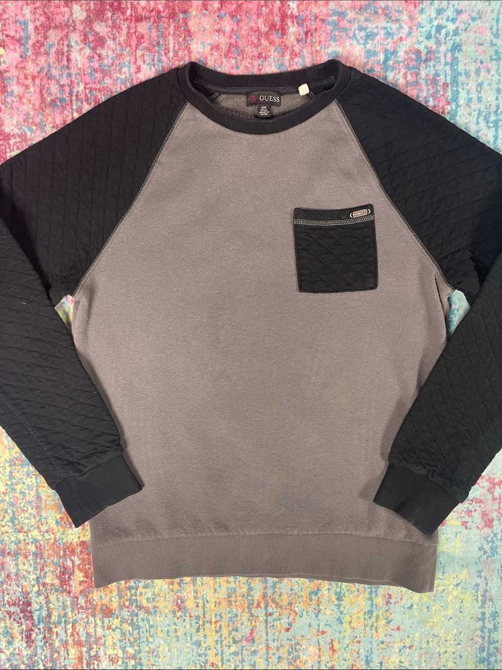 💕Guess Men’s Crewneck Sweater - Gray Body with Black Sleeves